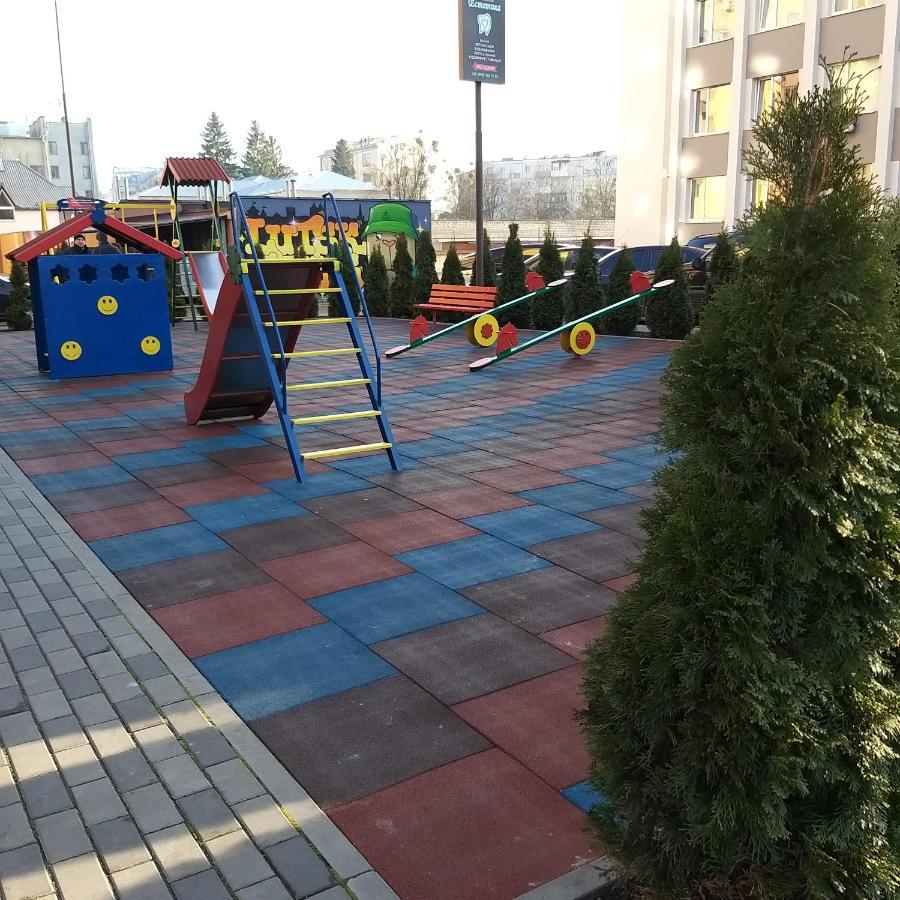 Апартаменты Новобудова центр Луцк Экстерьер фото